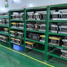 冲压模具